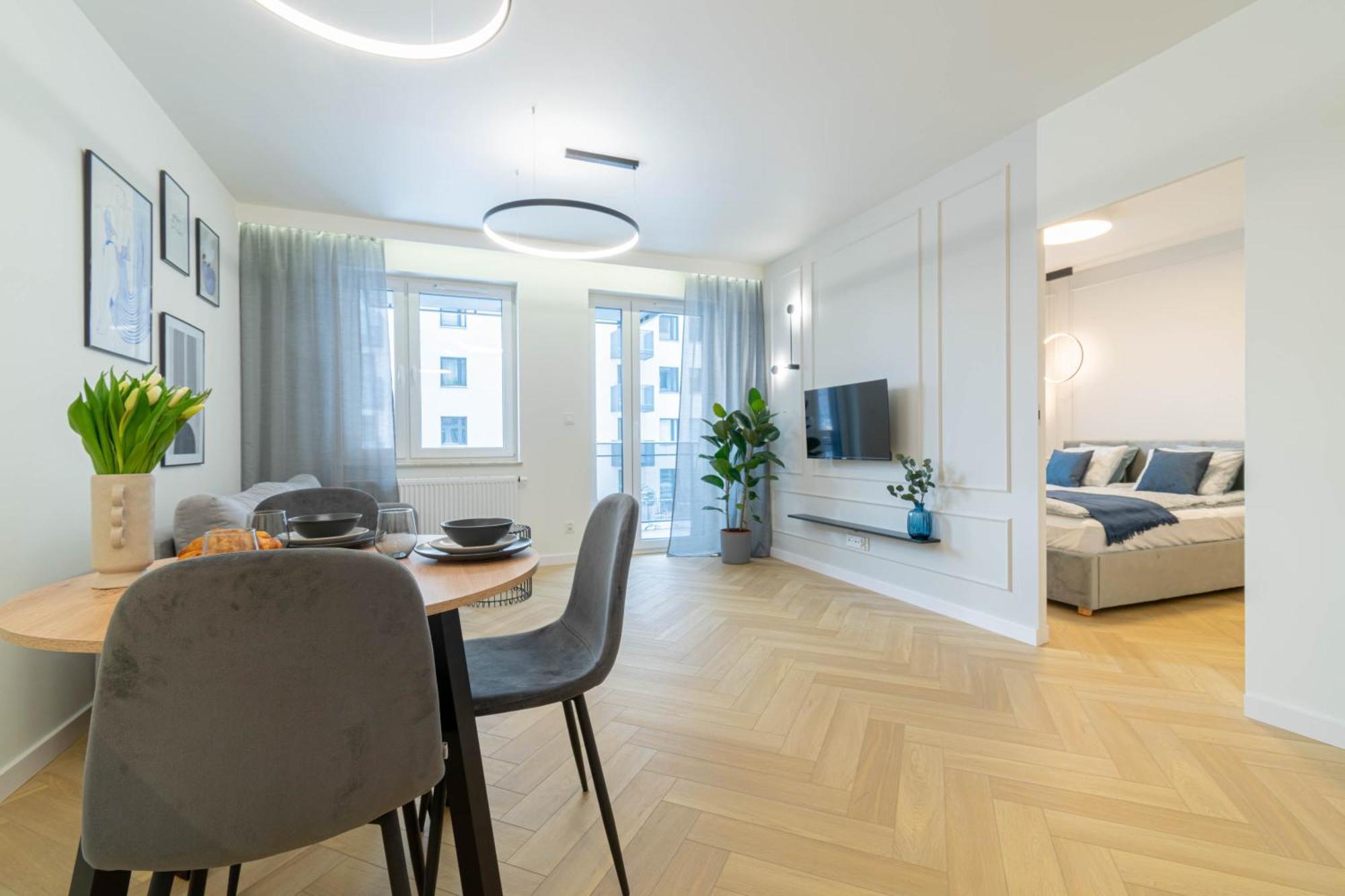 Blue Apartment Ceglana - Free Parking - Self Check-In Katowice Buitenkant foto