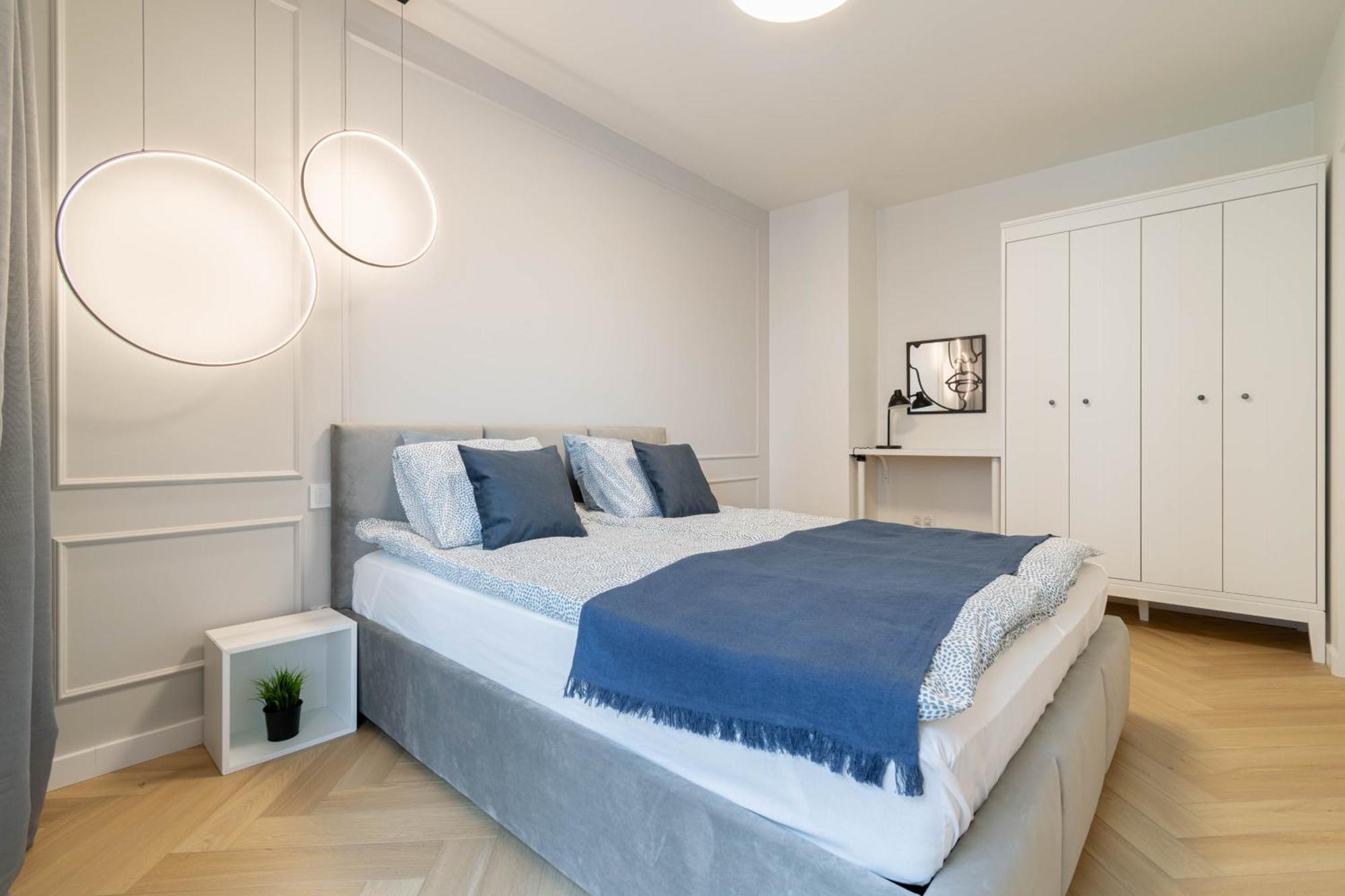 Blue Apartment Ceglana - Free Parking - Self Check-In Katowice Buitenkant foto