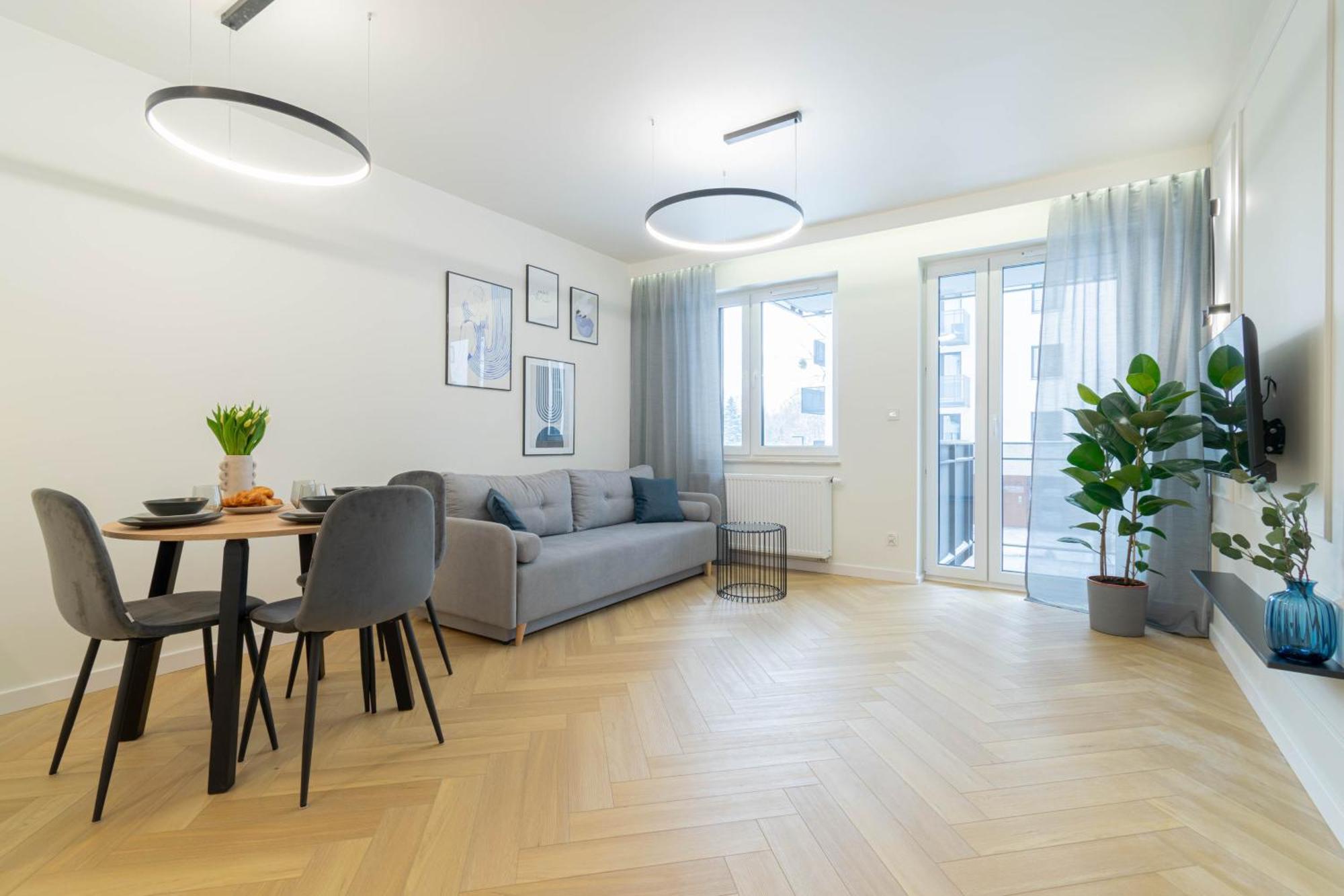 Blue Apartment Ceglana - Free Parking - Self Check-In Katowice Buitenkant foto
